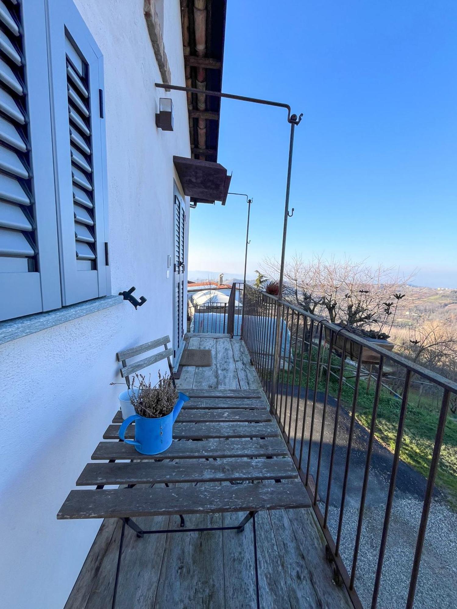 Dimora Darsenso Hotel Albaretto della Torre Luaran gambar
